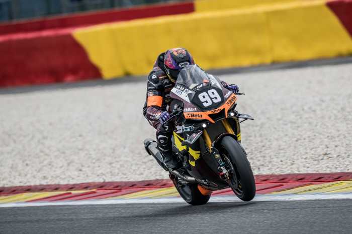 Elf Marc VDS / KM99 démontre tout son potentiel malgré une fin de course cruelle lors de la deuxième manche du FIM EWC
