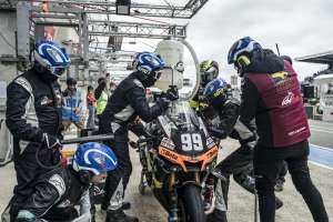 24H Motos du Mans : Remarquable remontée pour l'Équipe Elf Marc VDS Racing Team/KM99 lors de la première manche du FIM EWC