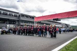 Elf Marc VDS / KM99 démontre tout son potentiel malgré une fin de course cruelle lors de la deuxième manche du FIM EWC