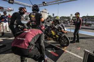 The Elf Marc VDS / KM99 Team forced to retire due to engine failure at the 2025 Bol d’Or, final round of the FIM EWC
