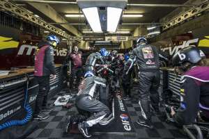 24H Motos du Mans : Remarquable remontée pour l'Équipe Elf Marc VDS Racing Team/KM99 lors de la première manche du FIM EWC