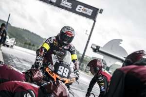 Une course à domicile marquée par une météo typiquement ardennaise pour l'Équipe Elf Marc VDS /KM99 aux 8 Heures Spa Motos, Seconde Manche du FIM EWC